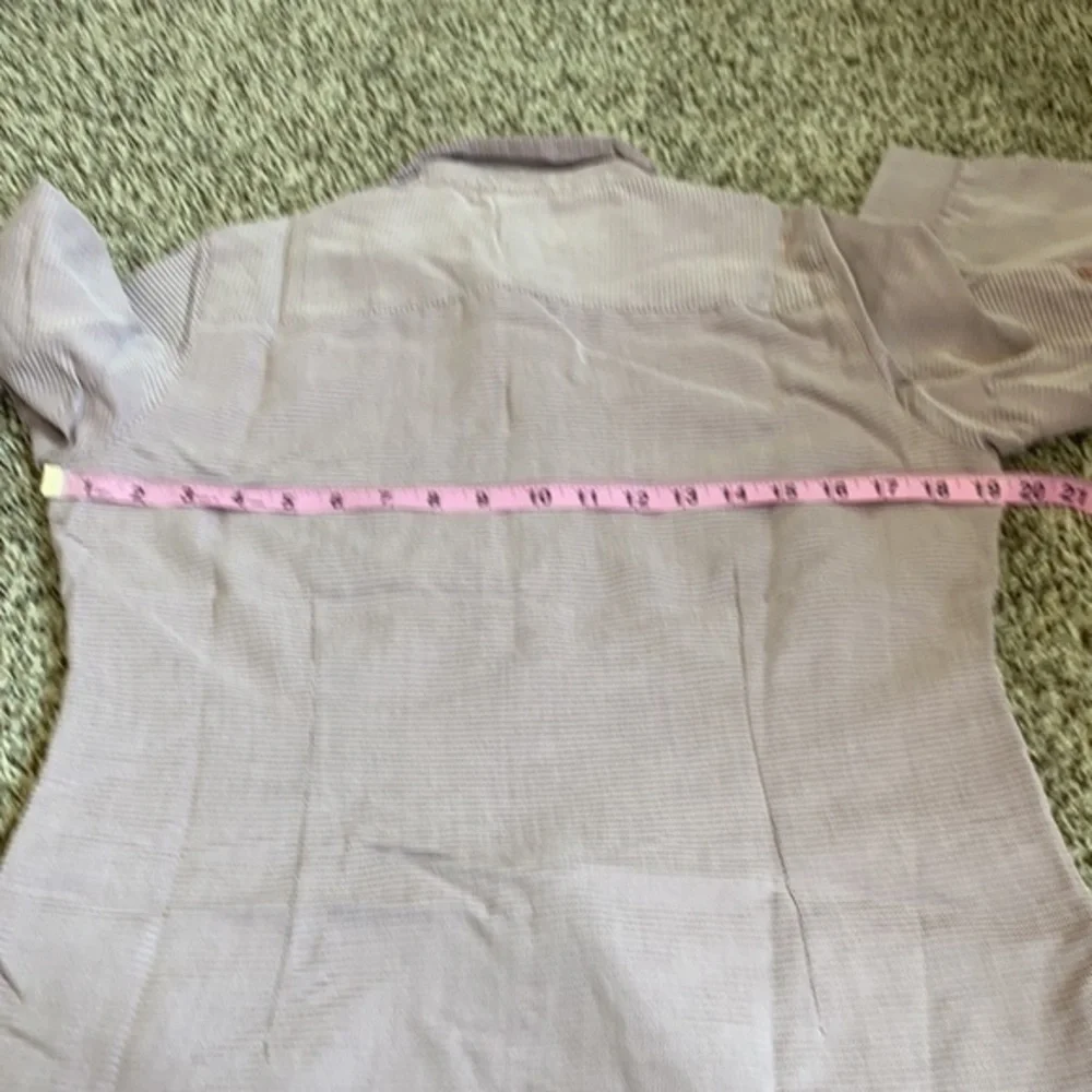 The north face women’s medium button down blouse - Picture 4 of 5